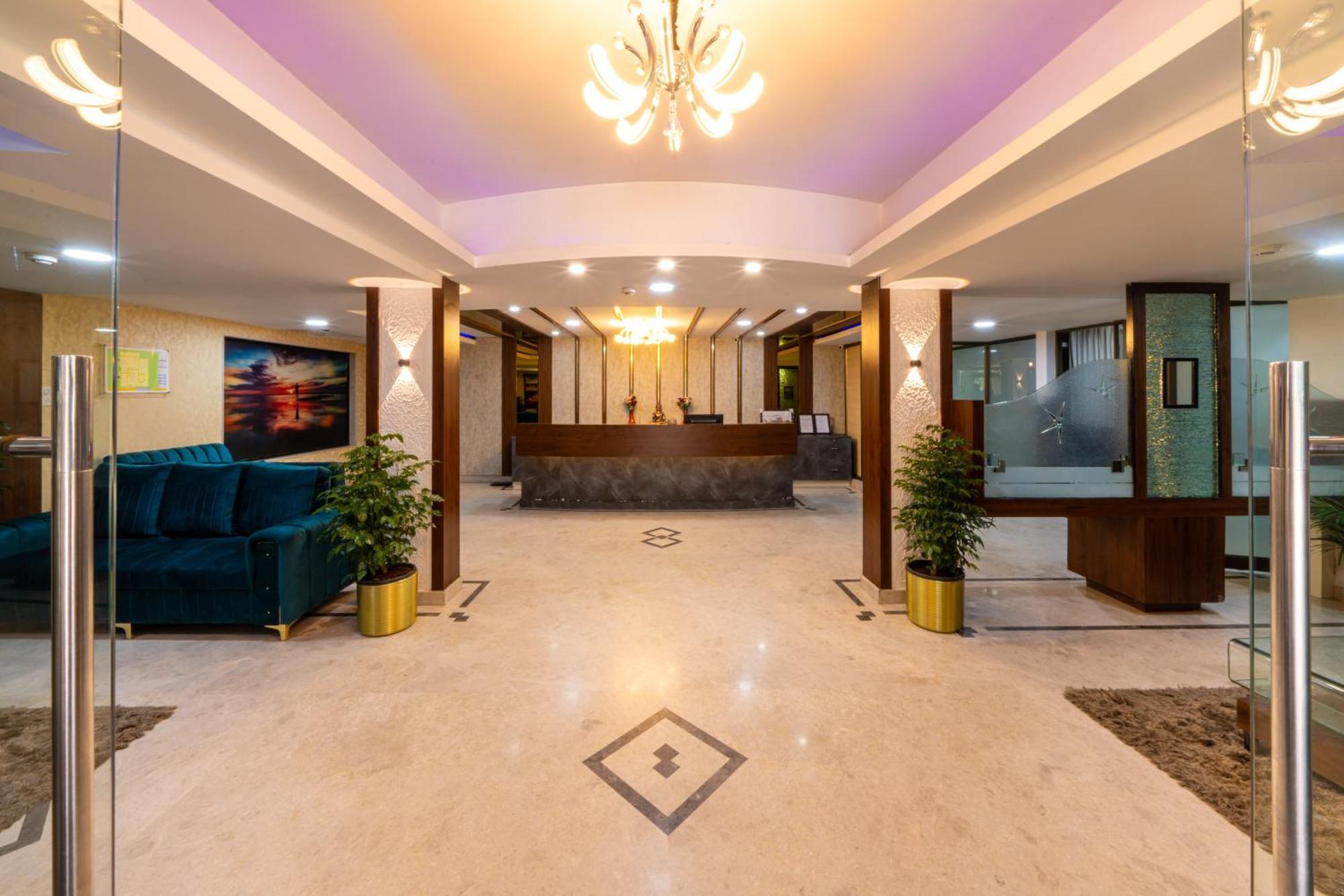 Midtown Suites Marathahalli Bangalore Buitenkant foto